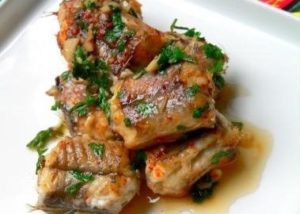 Anguilles en Persillade